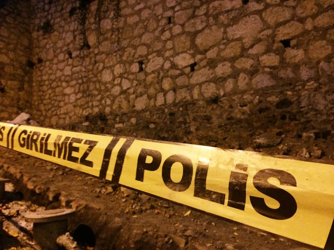 Dini nikahla yaşadığı kadını boğup, cesedini araziye gömdü