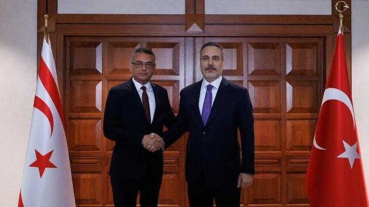 Dışişleri Bakanı Fidan, KKTC Cumhurbaşkanı Erhürman İle Kritik Temaslarda Bulundu
