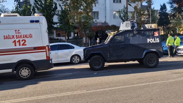 Diyarbakır’da Anne Ve Ağabeyini Pompalı Tüfekle Öldüren Zanlı Yakalandı Babasına Not Bıraktı