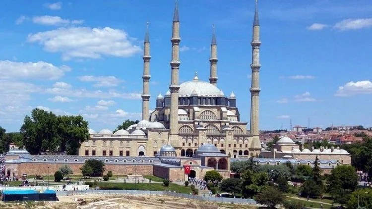 Edirne İdare Mahkemesi Selimiye Camii Kalem İşi Projesinin Yürütmesini Durdurdu