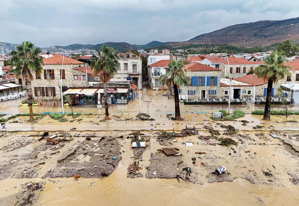 Şiddetli Yağışlar Ege Ve Çanakkale’yi Vurdu Bir Kişi Kayboldu
