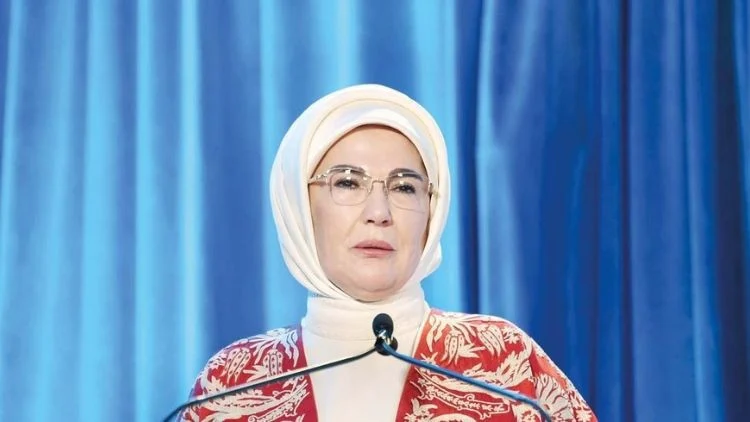 Emine Erdoğan Çocuk Haklarının Evrenselliğini Vurguladı