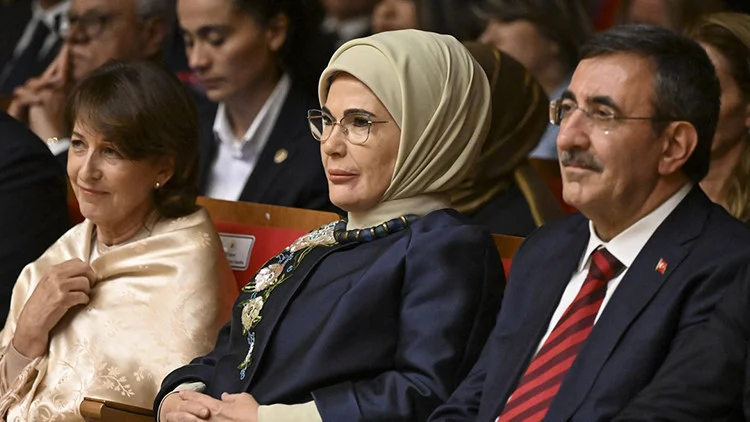 Emine Erdoğan’ın Katılımıyla Flamenko Sanatı Gazze’ye Destek İçin Sahnelendi