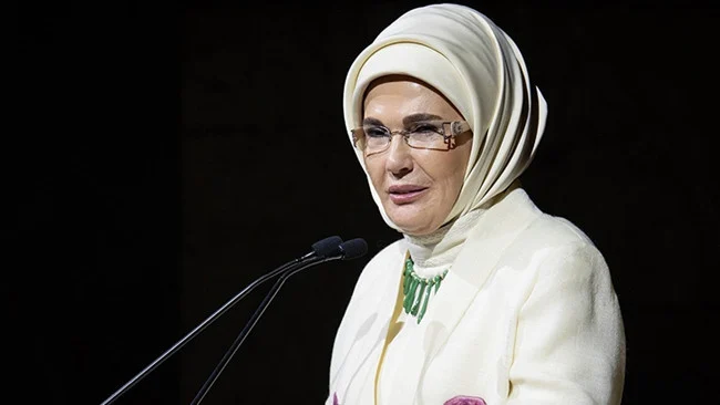 Emine Erdoğan Dijital Çağda Çocuk Hakları Ve Aile Mahremiyetinin Korunmasına Dikkat Çekti