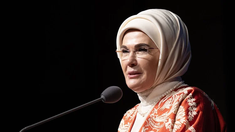 Emine Erdoğan Dünya Çocuk Hakları Günü’nde Evrensel Çocuk Haklarının Önemine Dikkat Çekti