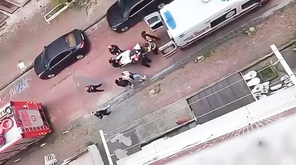 İstanbul Avcılar’da Eşini Darbeden Koca Mağdur Kadını Eve Kilitledi