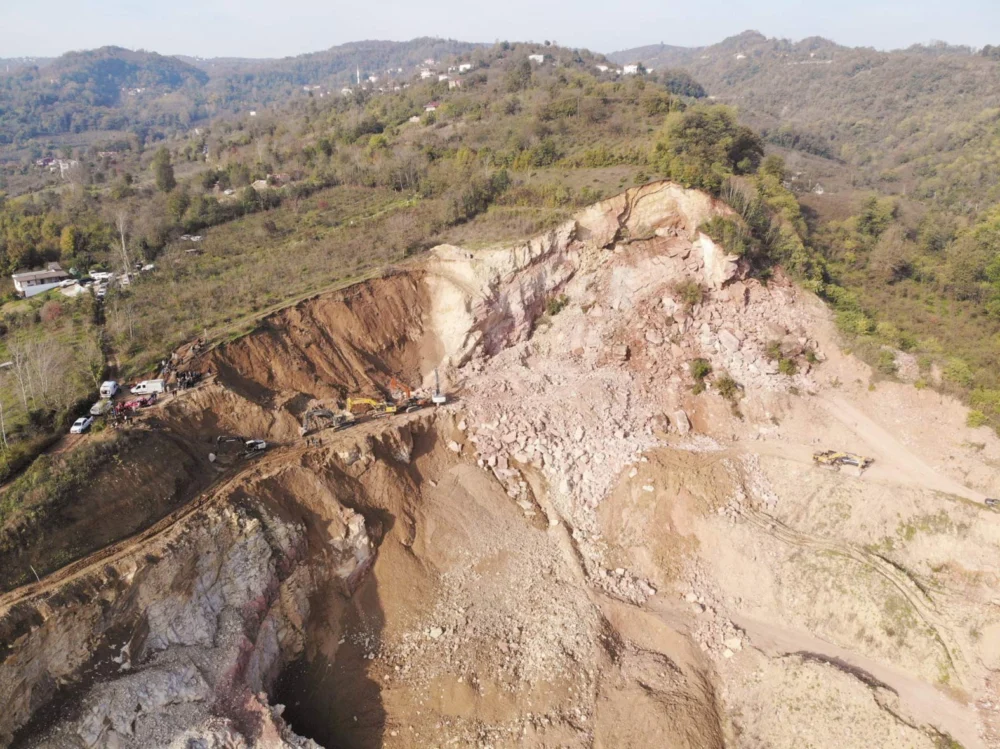 Ordu Göçüğünde Kamyon Şoförü İçin Kurtarma Umutları Söndü Çalışmalar Durduruldu