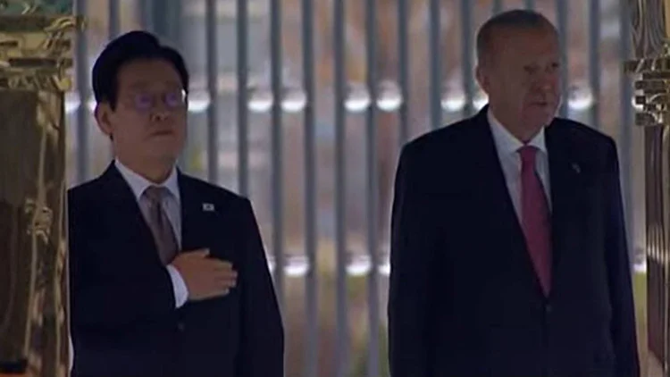 Güney Kore Devlet Başkanı Erdoğan Tarafından Ankara’da Görkemli Bir Törenle Karşılandı