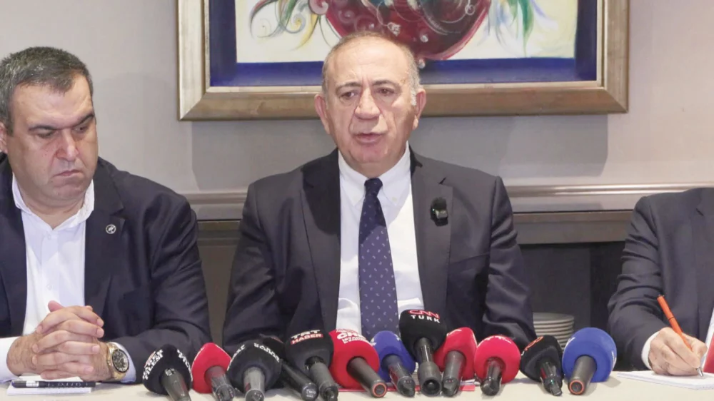 Gürsel Tekin CHP İstanbul Kongresi Tartışmalarında Mühür Kimdeyse Süleyman Odur Dedi