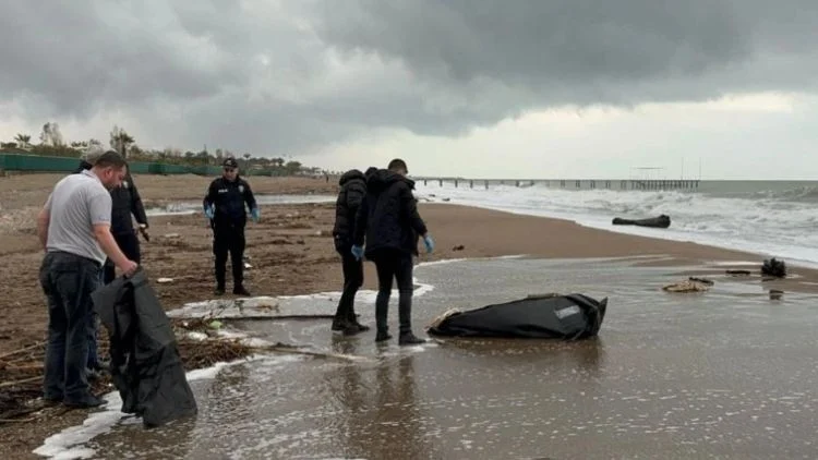 Hatay’dan Denize Açılan Balıkçının Cansız Bedeni Kıbrıs’ta Kayalıklar Üzerinde Bulundu