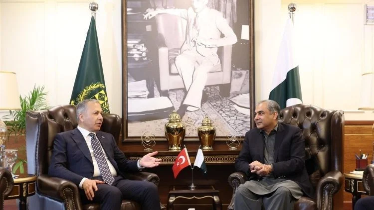 Bakan Yerlikaya Pakistanlı Mevkidaşı İle Emniyet Ve Güvenlik İşbirliğini Güçlendirdi