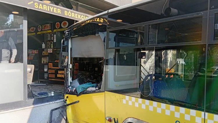İett Otobüsü Börekçiye Girdi Dört Kişi Yaralandı