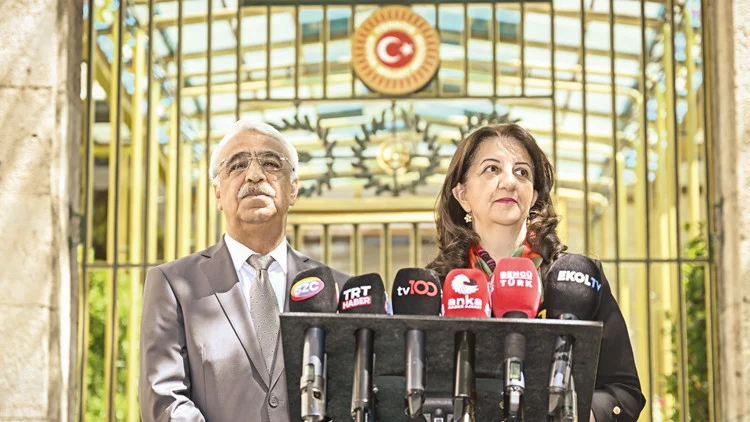 Öcalan 27 Şubat Açıklamasını Yineledi Sürecin Siyasi Ve Hukuki Temellerde İlerlemesini İstedi