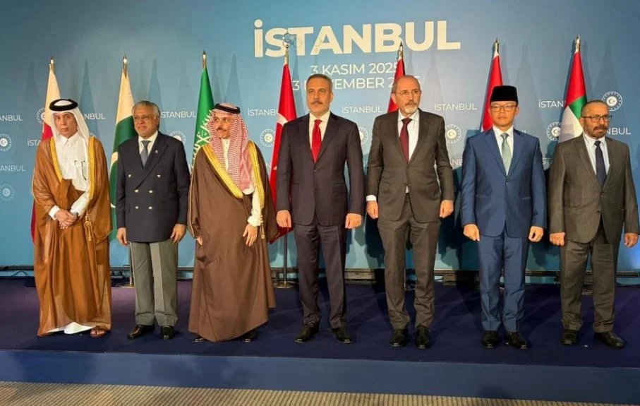 İstanbul’da Yedi Ülkenin Dışişleri Bakanları Gazze Gündemiyle Bir Araya Geldi