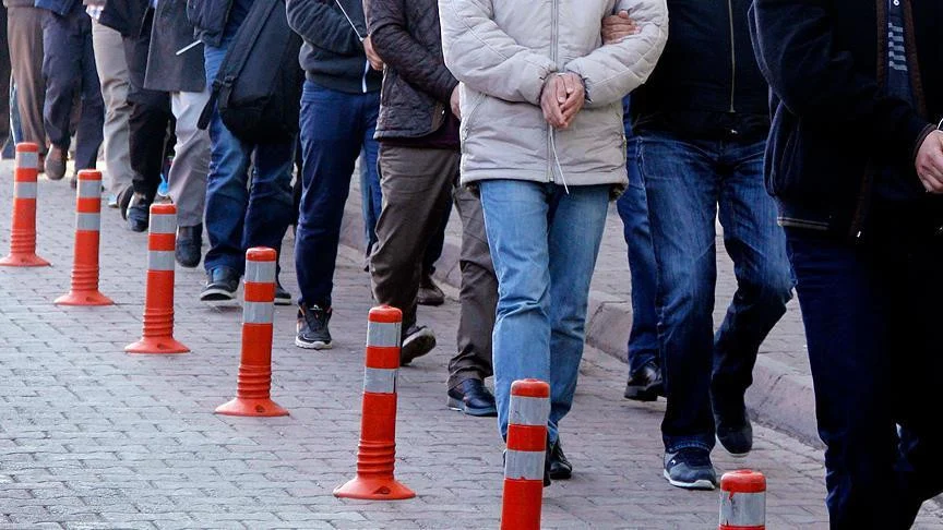 İstanbul Anadolu’da Cezaevinden Yönetilen Suç Örgütü Çökertildi 13 Gözaltı