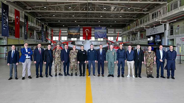 İtalya Savunma Heyeti Baykar’ın Yüksek Teknoloji Platformlarını Deneyimledi