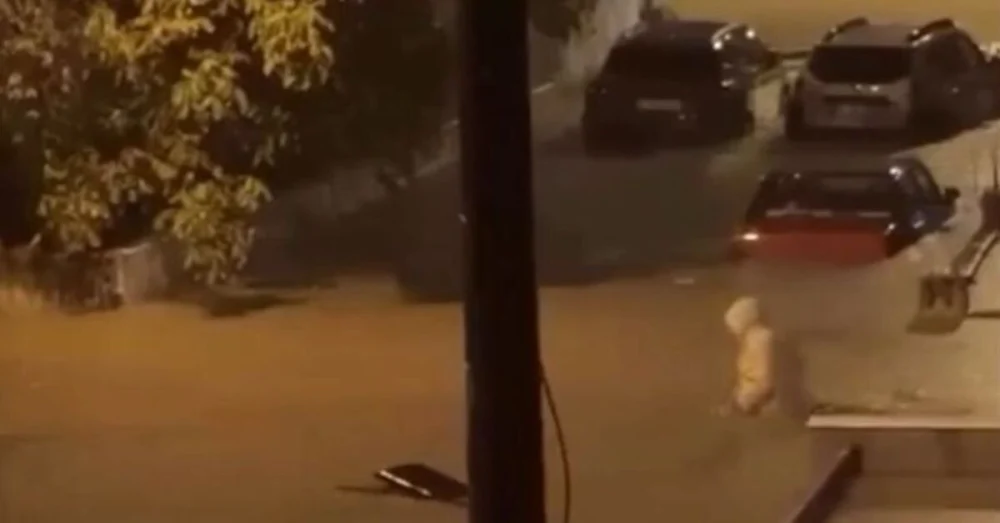 İzmir Ve Manisa’da Etkili Olan Sağanak Yaşamı Olumsuz Etkiledi