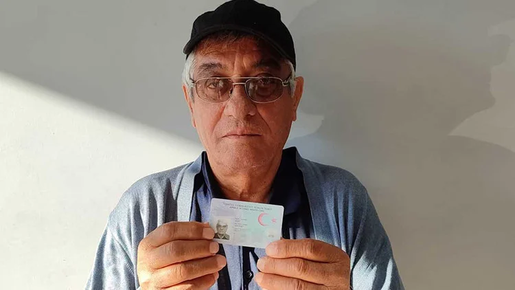 Resmi Kayıt Hatası Mehmet Kurt’u Ölü Gösterdi Emekli Maaşı Ve Eşinin Tedavisi Aksadı