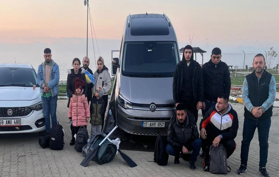 Tekirdağ Jandarma Ekipleri Yirmi Düzensiz Göçmen İle Beş Organizatörü Yakaladı
