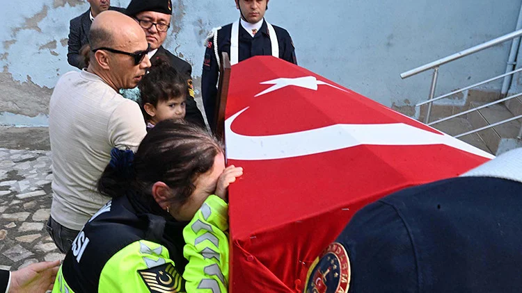 Kalp Krizi Sonucu Hayatını Kaybeden Astsubay Yılmaz Son Yolculuğuna Uğurlandı
