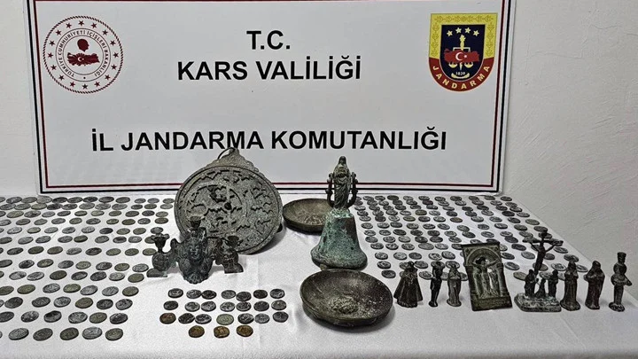 Kars’ta Tarihi Eser Operasyonunda 5 Şüpheli Tutuklandı
