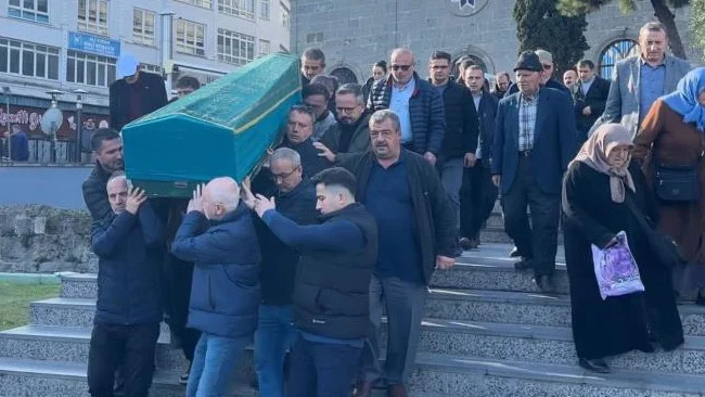Eşi Ve Çocuğunu Öldürmekle Suçlanan Doktor Cezaevinde Hayatına Son Verdi