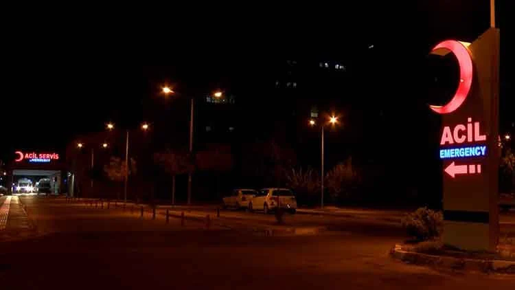 Kız İsteme Kavgasında Eve Silahlı Saldırı Bir Ölü Bir Çocuk Ağır Yaralı