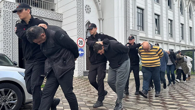 Kocaeli Kozmetik Fabrika Yangınında 6 Can Kaybı 11 Şüpheli Adliyeye Sevk Edildi