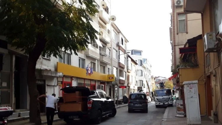 Kocaeli’de Çatlak Kolonlar Nedeniyle Beş Katlı Bina Boşaltıldı