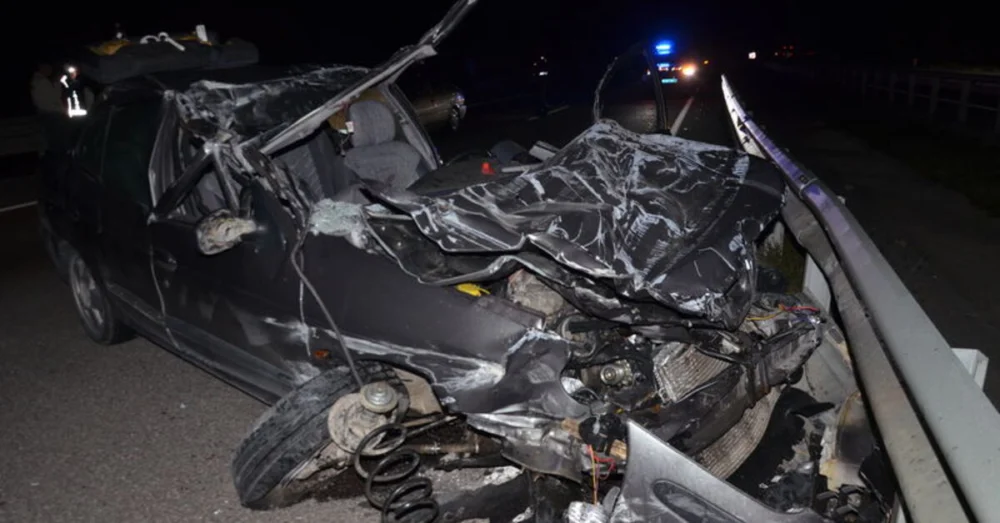 Kütahya’da Otomobilin Tır’a Çarpması Sonucu Bir Sürücü Vefat Etti