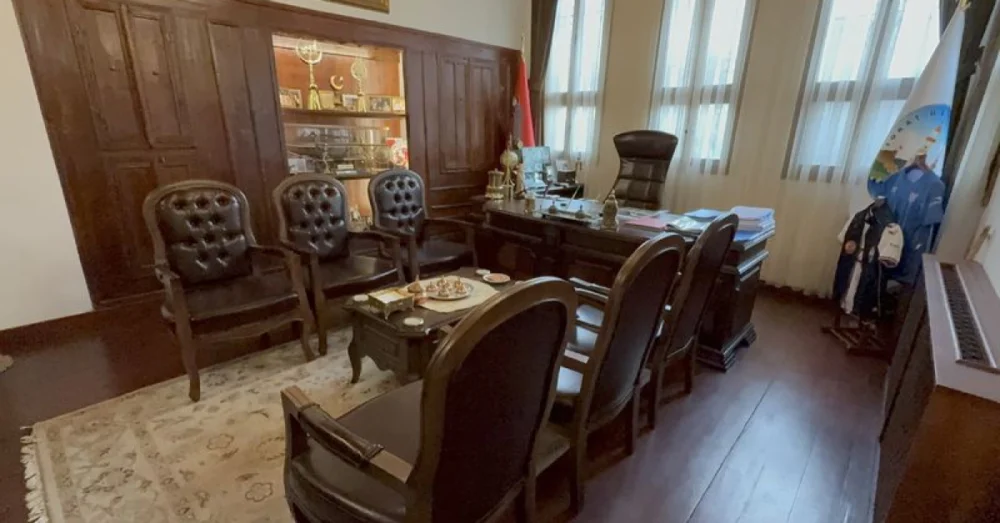 Tokat Belediye Başkanının Makam Odasında Dinleme Cihazı Bulunduğu İddiasıyla Üç Şüpheli Gözaltına Alındı