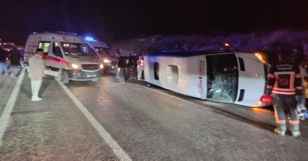 Malatya’da Öğrenci Minibüsü Kazasında 13’Ü Öğrenci 14 Kişi Yaralandı