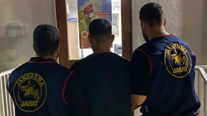 Manisa’da Tasarlayarak Öldürme Suçundan Aranan Firari Hükümlü Bağ Evinde Kıskıvrak Yakalandı