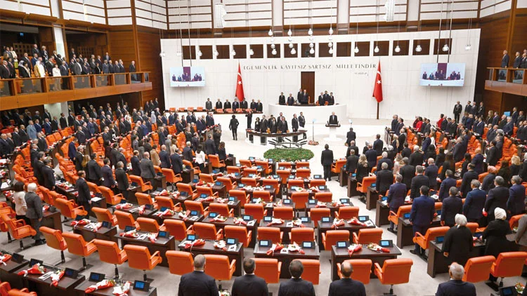 Yeni Yasama Yılı Meclis’te Muhalefetin Boykotuyla Başladı