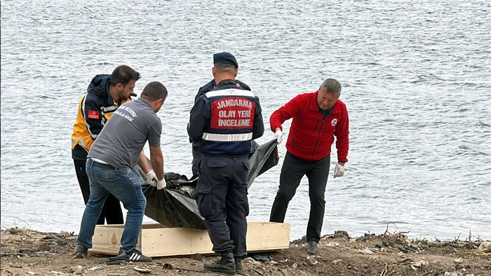 Meriç Nehri’nde Kimliksiz Erkek Cesedi Bulundu