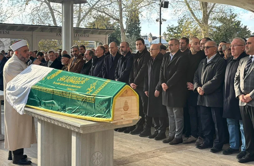 Merkez Bankası Başkanı Fatih Karahan Annesini Son Yolculuğuna Uğurladı