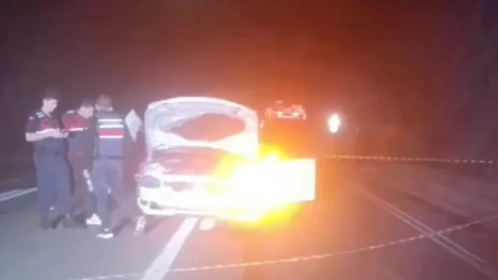 Mersin’de Arıza Yapan Kamyona Çarpan Otomobilde Bir Kişi Hayatını Kaybetti
