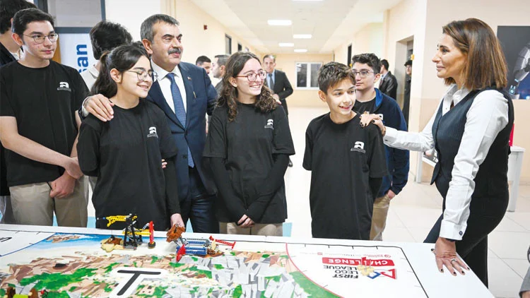 Mesleki Ve Teknik Eğitim Dijital Ve Yapay Zeka Odaklı Dönüşümle Rekor İstihdama Ulaştı