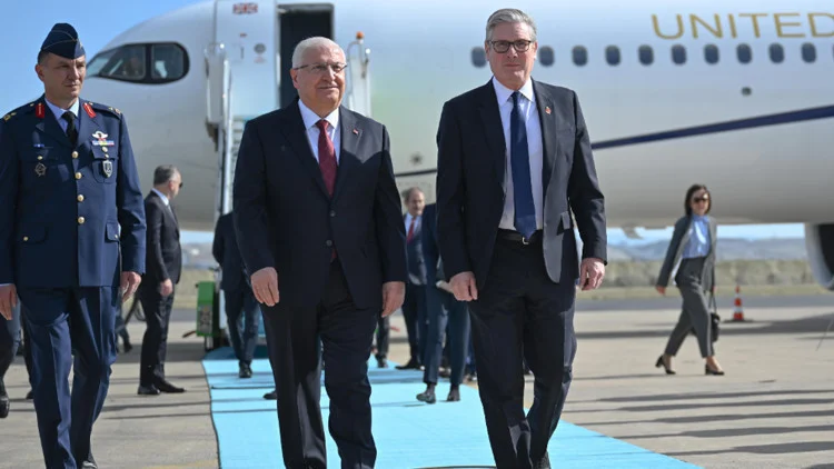 İngiltere Başbakanı Starmer Ankara’da Eurofighter Müzakerelerini Değerlendirdi