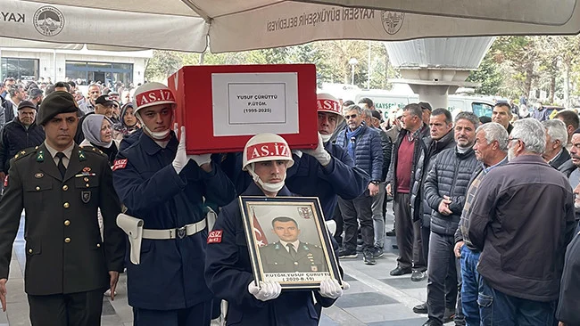 Üsteğmen Yusuf Çürüttü Mardin’deki Motosiklet Kazasının Ardından Kayseri’de Son Yolculuğuna Uğurlandı