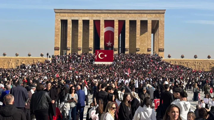 Anıtkabir 10 Kasım’Da 1 Milyon 219 Bin 148 Kişilik Ziyaretçi Akınıyla Tarihi Rekora Ulaştı