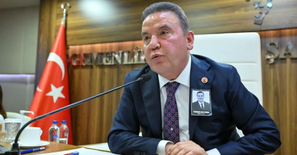 Muhittin Böcek Acilen Hastaneye Kaldırıldı Sağlık Durumu Merak Konusu