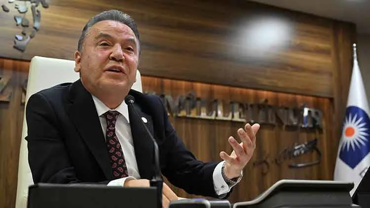 Antalya’da Tutuklu Bulunan Muhittin Böcek Sağlık Sorunları Nedeniyle Hastaneye Sevk Edildi