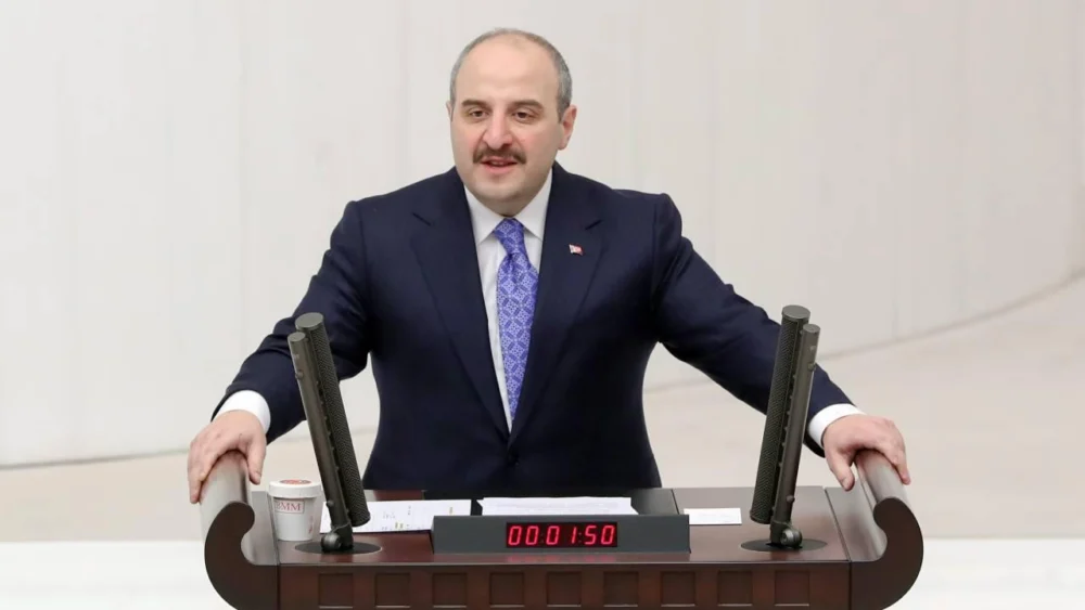 Mustafa Varank Yerli Savunma Sanayi Başarılarını Vurgularken Muhalefetin Boş Vaatlerini Eleştirdi