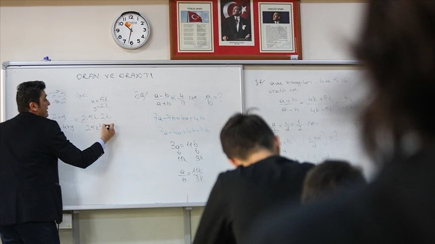 Millî Eğitim Bakanlığı 22 Yılda 836 Bini Aşkın Öğretmen Atadı Kadroları Gençleştirdi