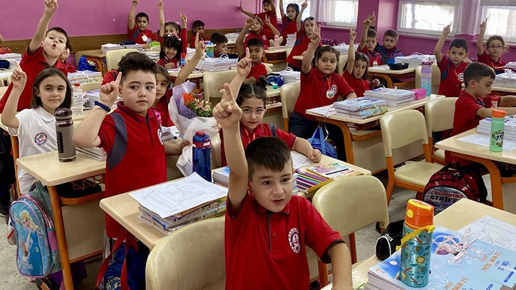 Milyonlarca Öğrenci İçin İlk Ara Tatil Başlıyor Dersler 17 Kasım’da Yeniden Başlayacak