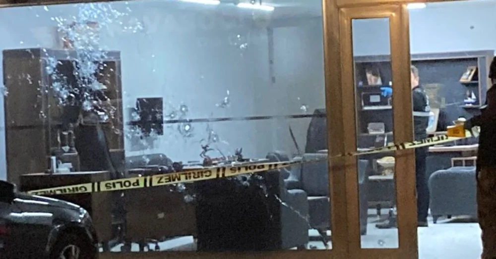 Ordu Ünye’de Oto Galeriye Silahlı Saldırıda İki Kişi Yaralandı Birinin Durumu Ağır