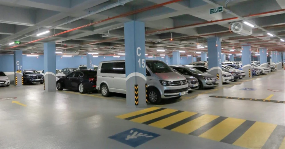 Otopark Yönetmeliğinde Değişiklik Riskli Yapılar İçin Parsel Sınırı Yükseltildi Hastane Otoparkı Arttı