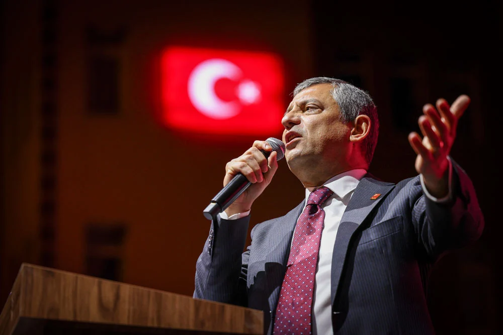 Özgür Özel Partisinden Ajan Çıkmayacağını Vurguladı