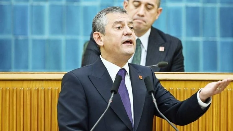 Özgür Özel Suç Örgütü İddianamesini Eleştirdi Somut Kanıt Olmadığını Belirtti